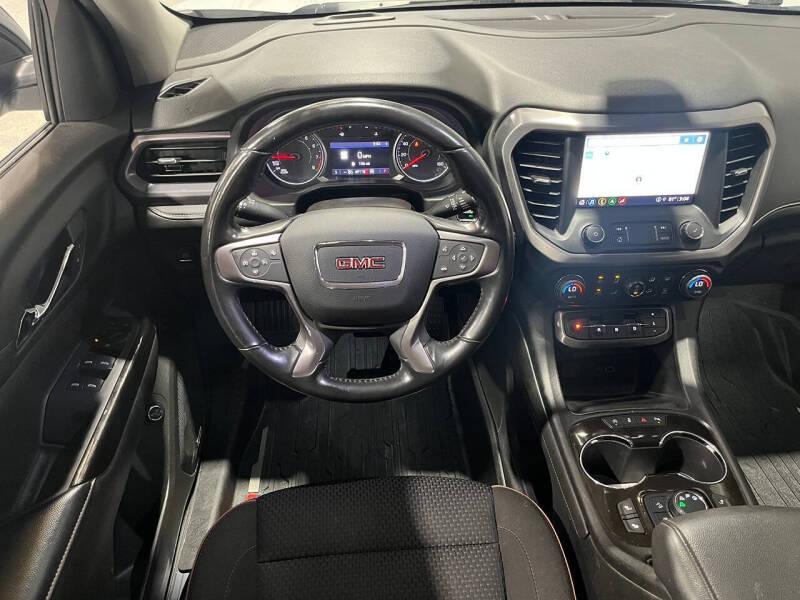 2021 GMC Acadia AT4