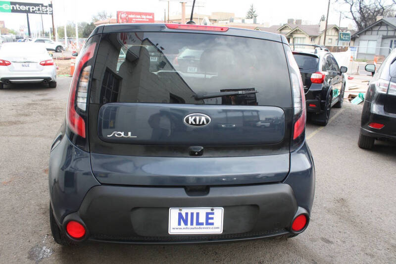 2016 Kia Soul +