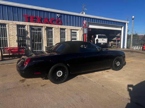 2004 Ford Thunderbird Deluxe