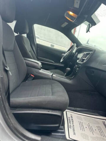 2013 Dodge Charger SE