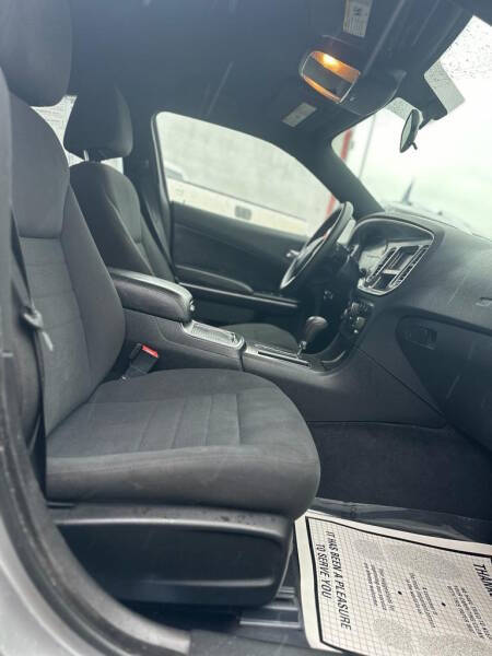 2013 Dodge Charger SE