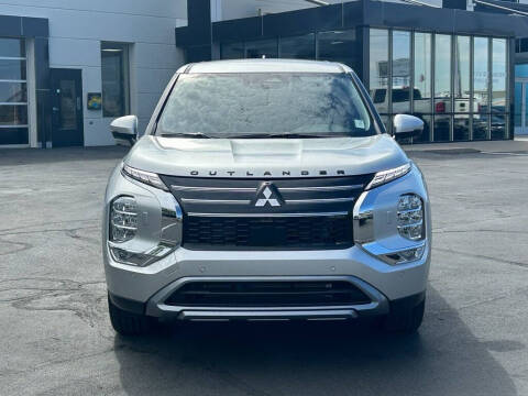 2025 Mitsubishi Outlander SE