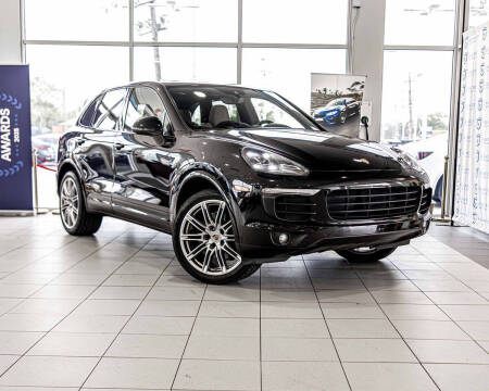 2017 Porsche Cayenne Platinum Edition