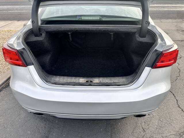 2018 Nissan Maxima 3.5 SR