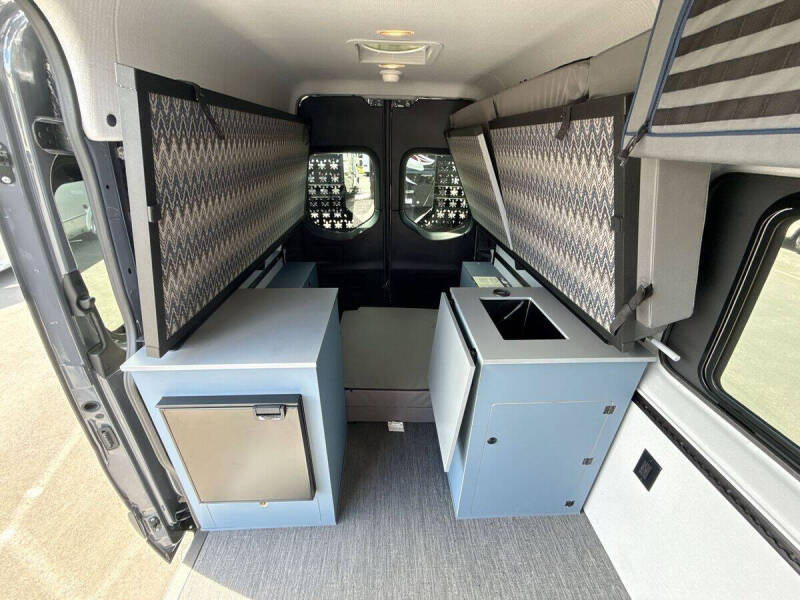 2024 Mercedes-Benz Sprinter