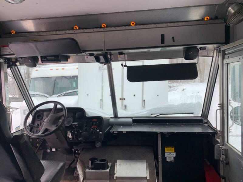 2010 Freightliner MT45 P700 CNG