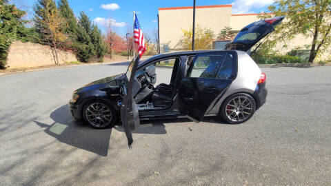 2017 Volkswagen Golf GTI Sport