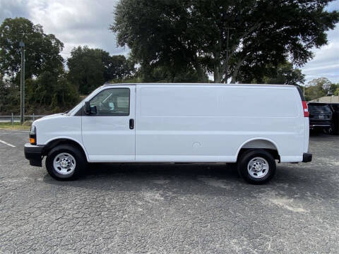 2025 Chevrolet Express 3500