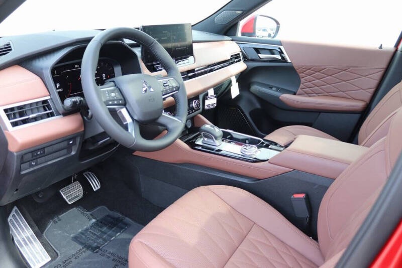 2025 Mitsubishi Outlander SEL