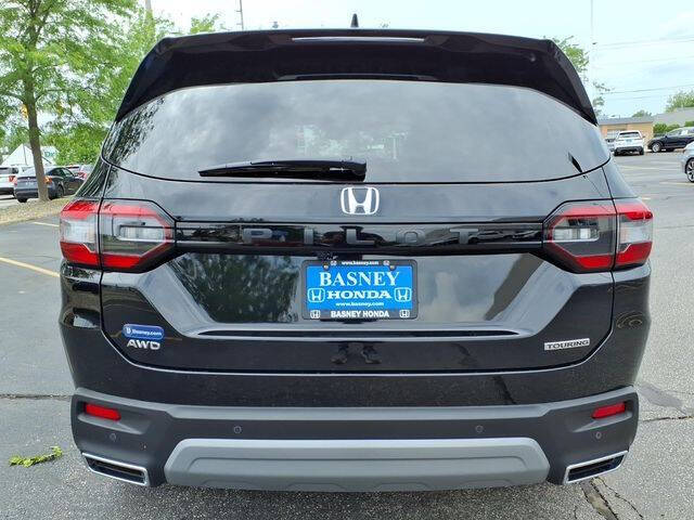 2025 Honda Pilot Touring