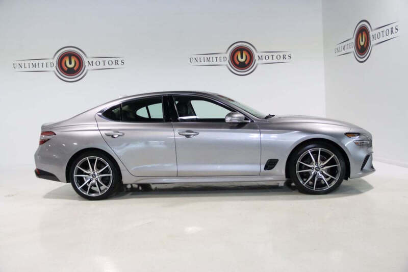 2023 Genesis G70