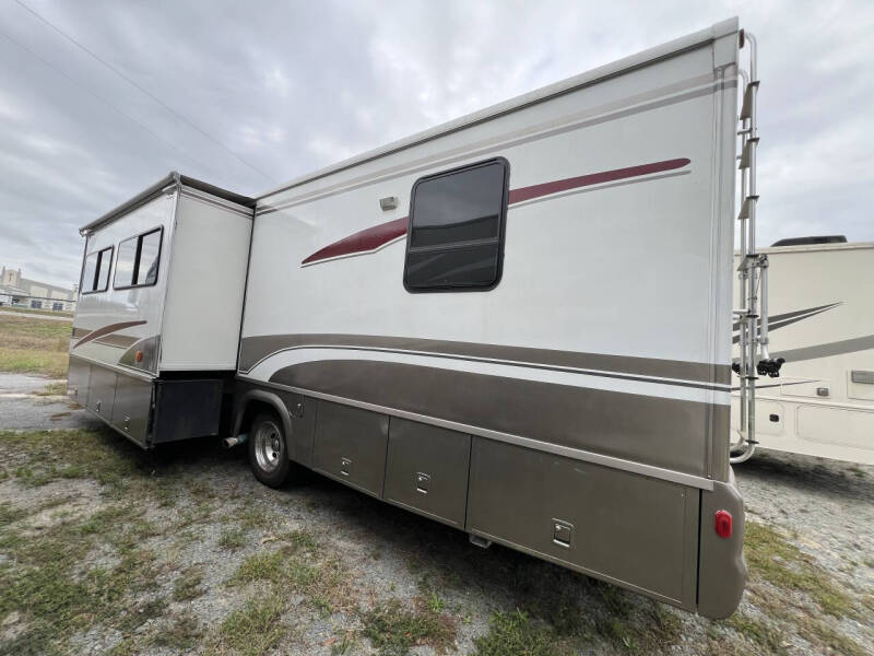 2000 Winnebago Adventurer