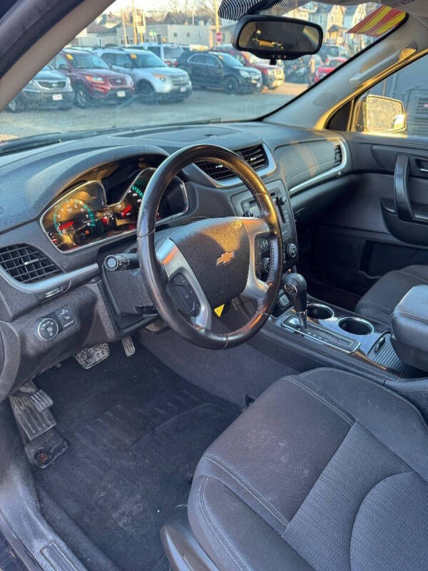 2017 Chevrolet Traverse LT
