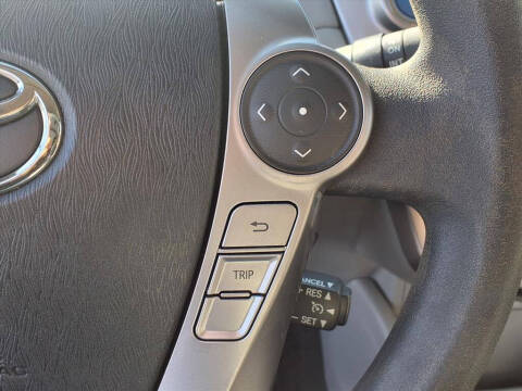 2017 Toyota Prius v Three