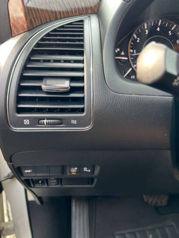 2017 Nissan Armada Platinum