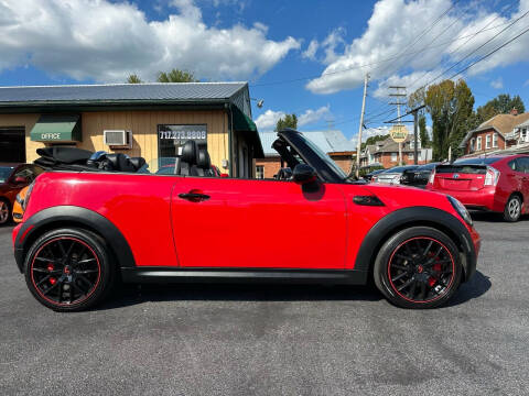 2010 MINI Cooper for sale at FIVE POINTS AUTO CENTER in Lebanon PA