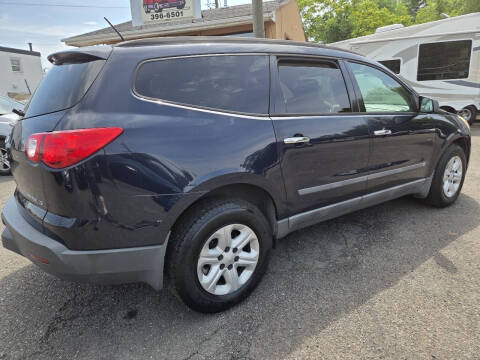 2010 Chevrolet Traverse LS