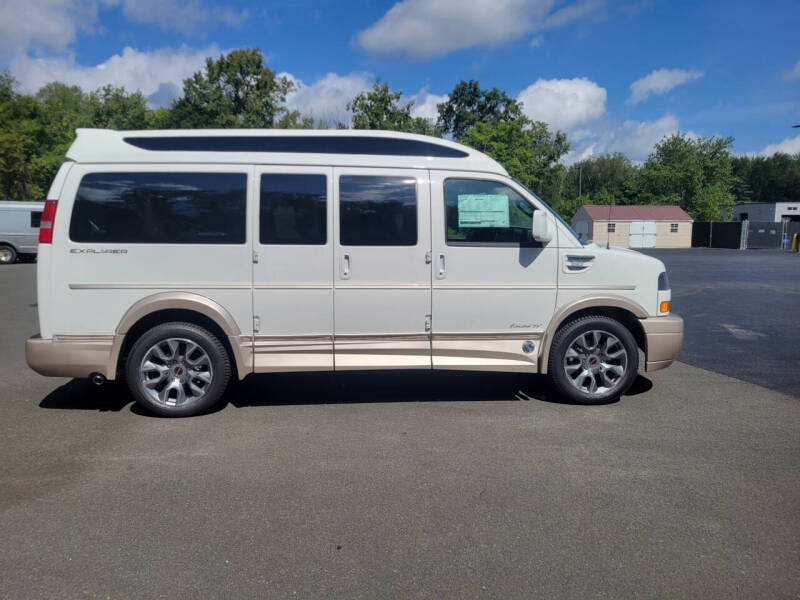 2023 GMC Savana 2500