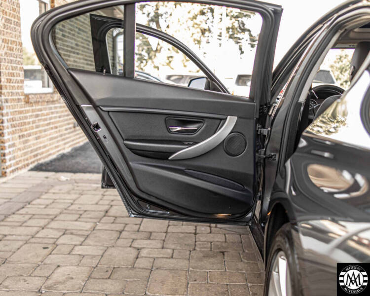 2017 BMW 3 Series 320i xDrive