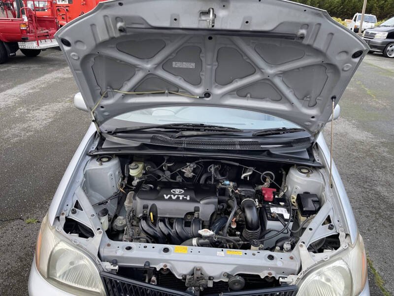 2000 Toyota Platz Echo
