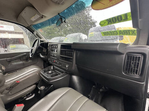 2017 Chevrolet Express 2500