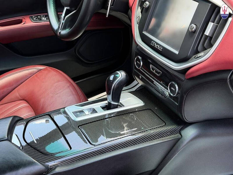 2015 Maserati Ghibli