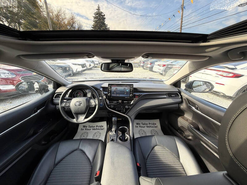 2023 Toyota Camry Hybrid SE