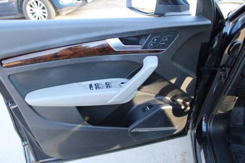 2018 Audi Q5 2.0T quattro Premium Plus