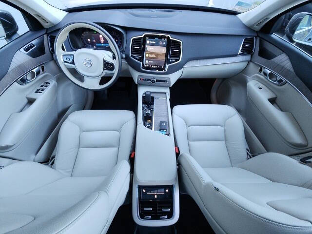 2024 Volvo XC90 B6 Plus Bright Theme 6P