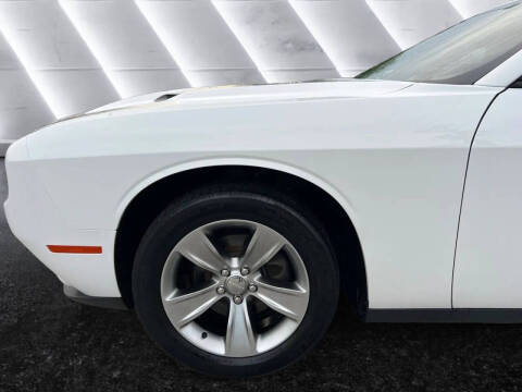 2019 Dodge Challenger SXT