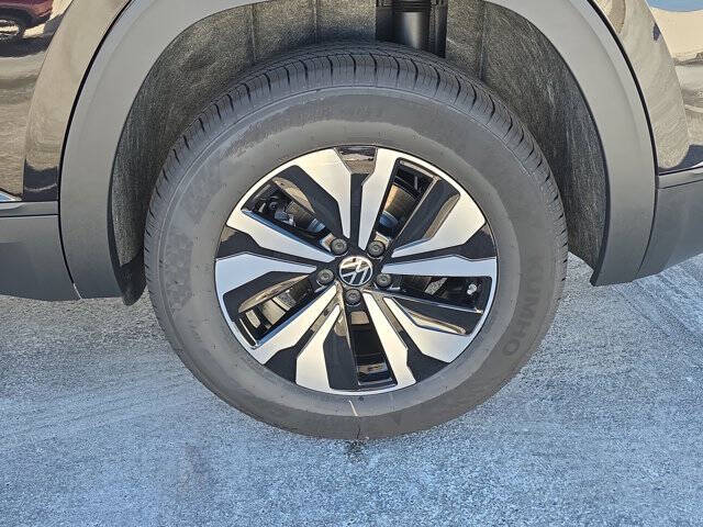 2026 Volkswagen Atlas Cross Sport SE