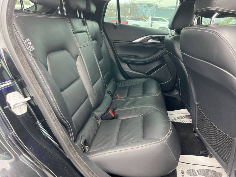 2017 Infiniti QX30
