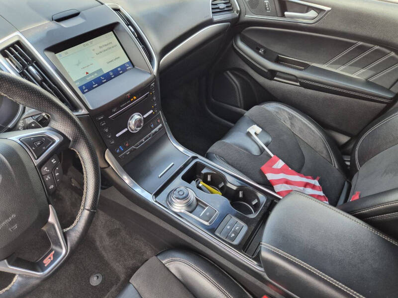 2019 Ford Edge ST