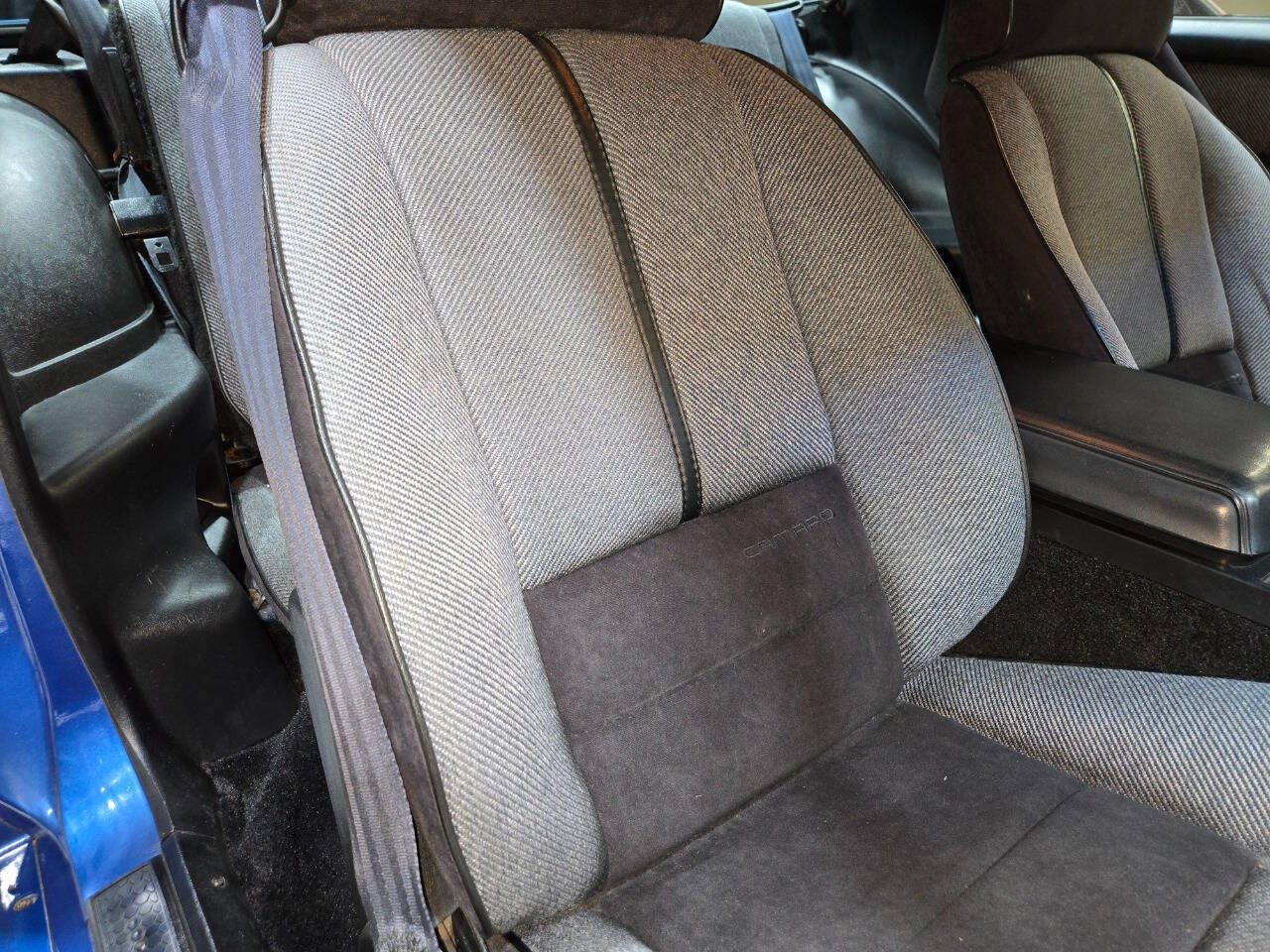 1990 Chevrolet Camaro 58