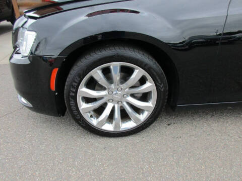 2018 Chrysler 300 Limited