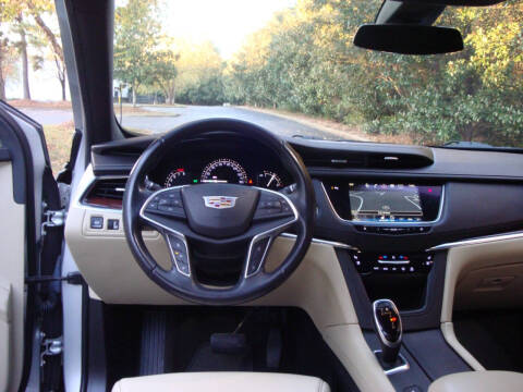 2018 Cadillac XT5 Premium Luxury