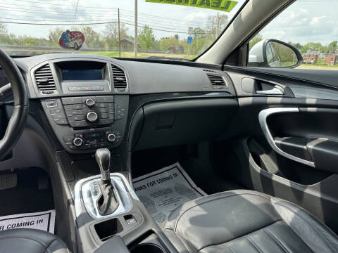 2012 Buick Regal Premium 1