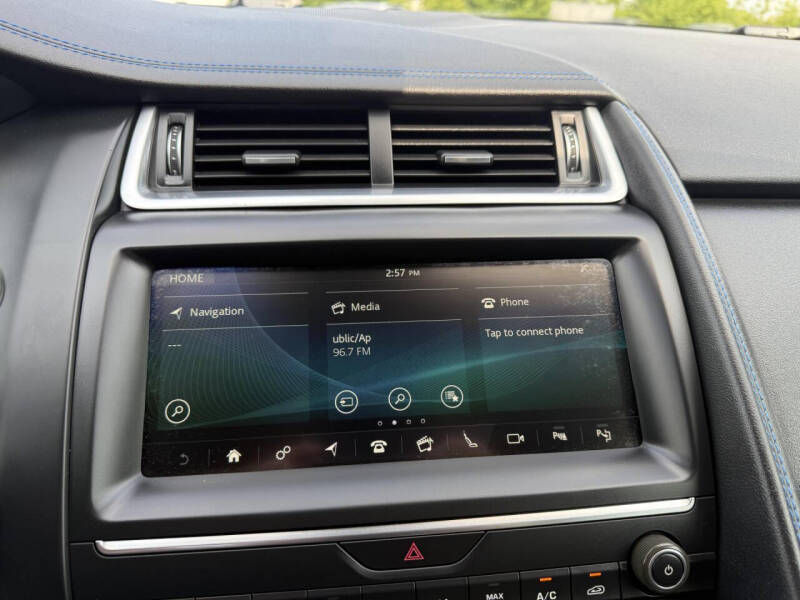 2019 Jaguar E-PACE P300 R-Dynamic SE