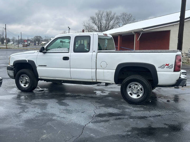 2004 Chevrolet Silverado 2500HD LT's photo