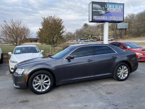2016 Chrysler 300 Limited