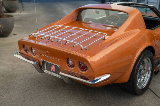 1972 Chevrolet Corvette 11