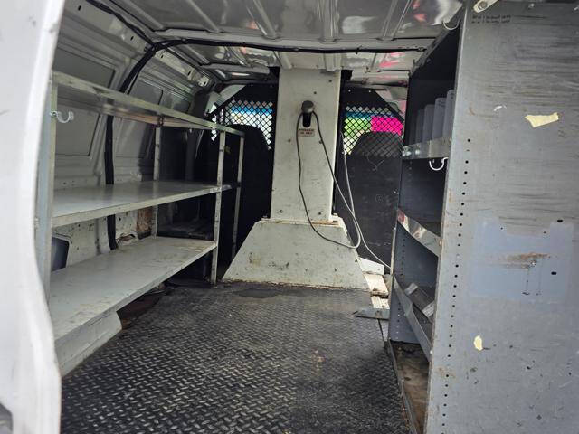 2005 Ford E-Series E-350 SD