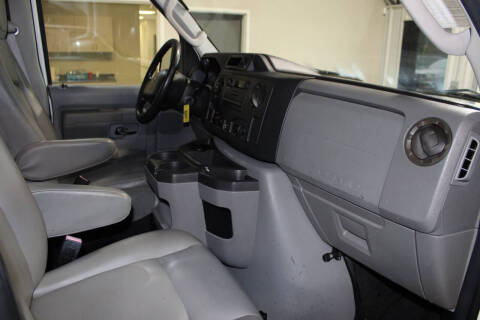 2009 Ford E-Series E-350 SD