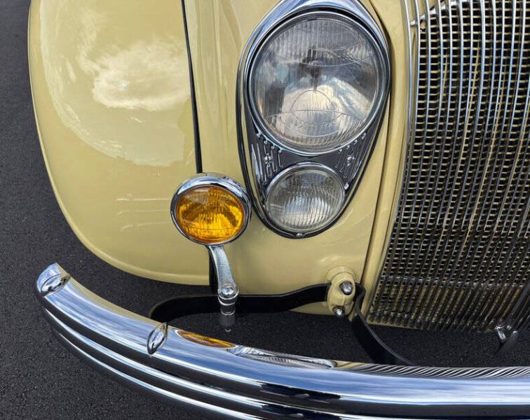 1934 Chrysler Airflow