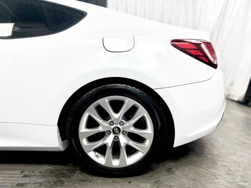 2016 Hyundai Genesis Coupe