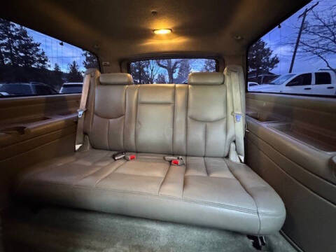 2004 Cadillac Escalade ESV Platinum Edition
