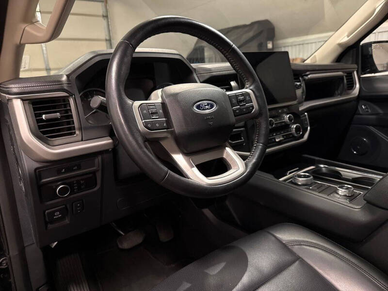 2024 Ford Expedition XLT