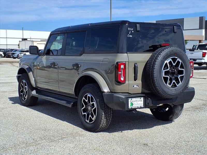 2026 Ford Bronco Outer Banks
