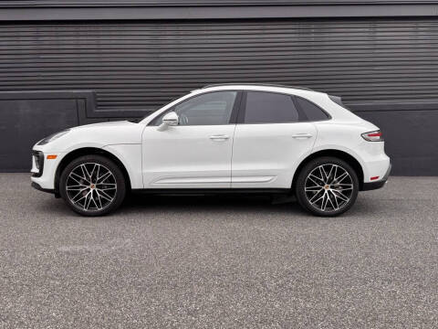 2025 Porsche Macan