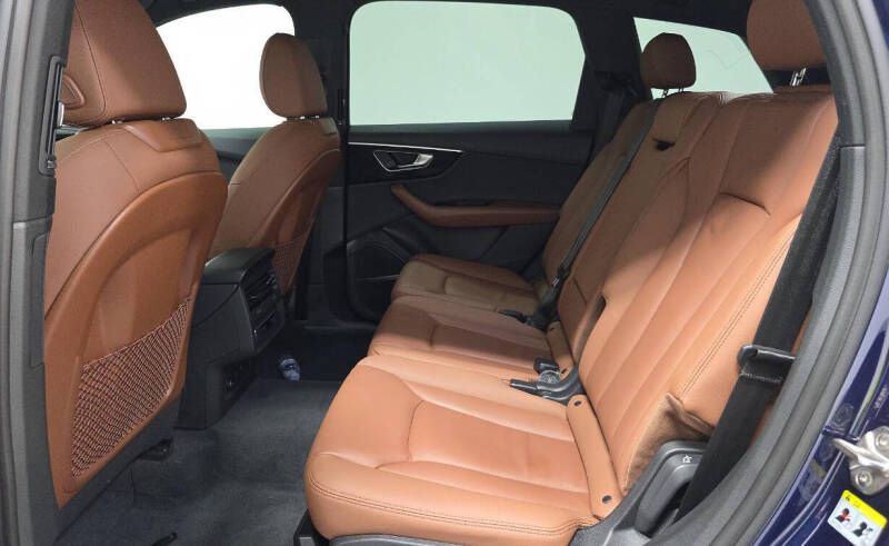 2022 Audi Q7 quattro Premium Plus 55 TFSI